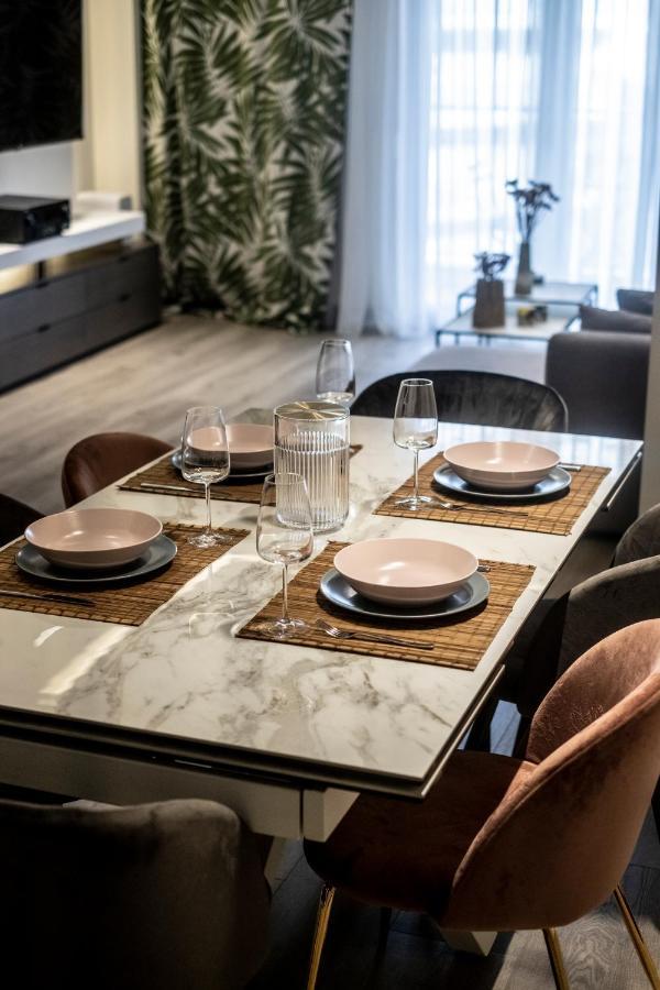 The Lux2 A Gorgeous Apartment Thessaloniki Exterior foto